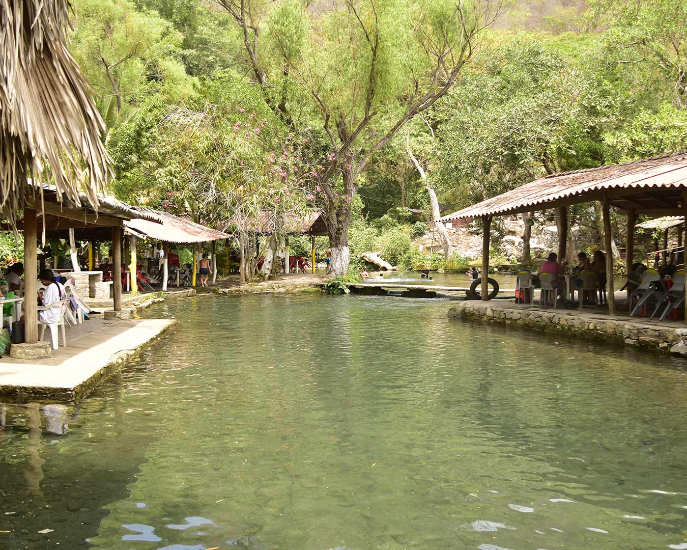 Balneario Agua Fría, manantial que todo el año hace honor a su nombre. Image